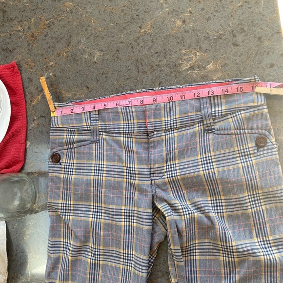 Hollister plaid pants low rise and flare, size 7 used no stains - Picture 7 of 7
